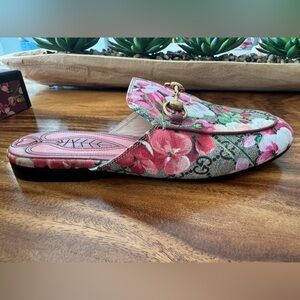 Gucci bloom Princetown mule slippers in box & dust bag